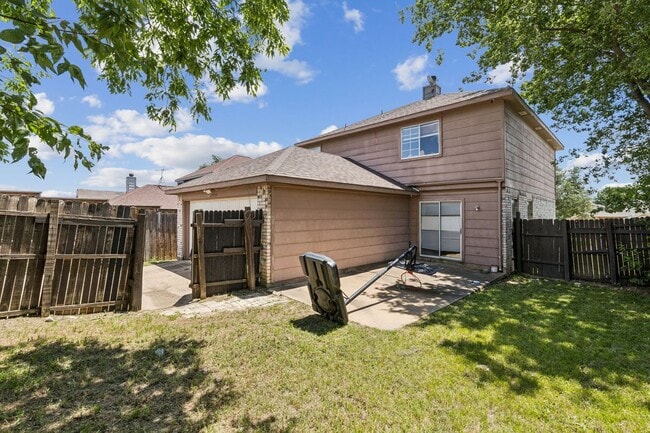 Building Photo - 12719 Bluffview Dr