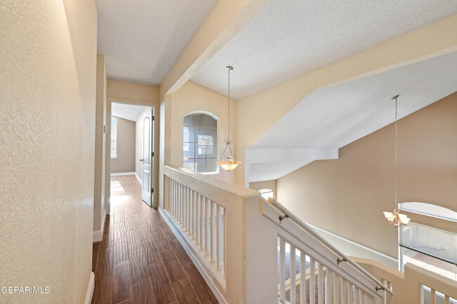 Building Photo - 11236 Northview Dr