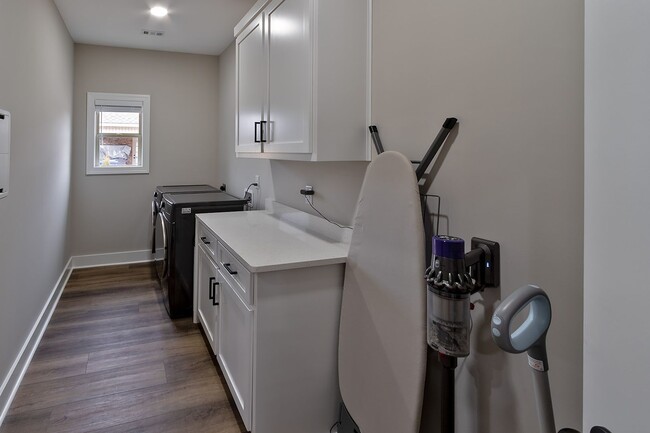 Building Photo - Available June 1, 2026