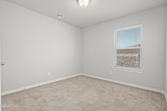 Building Photo - 1056 Nalito Beltran Pl