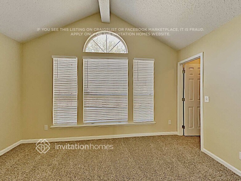 Building Photo - 7624 Fawn Lake Dr N