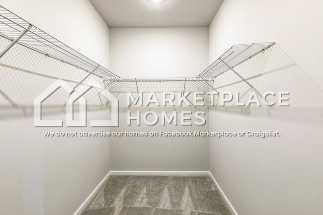 Building Photo - 313 McHenry Dr