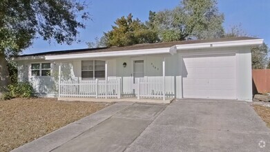 Building Photo - Bright & Airy 2-Bedroom/1-bathroom Home | ...