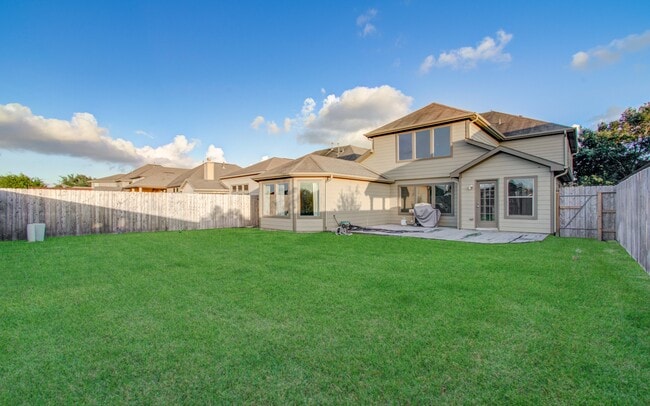 Building Photo - 16430 Williamstown Dr