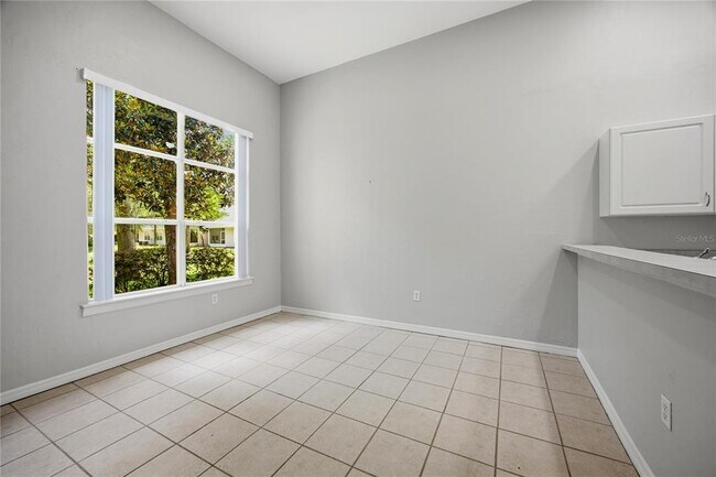 Building Photo - 13200 W Newberry Rd
