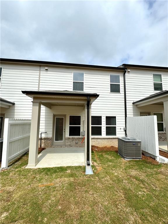 Building Photo - 3635 Shore Wood Ave