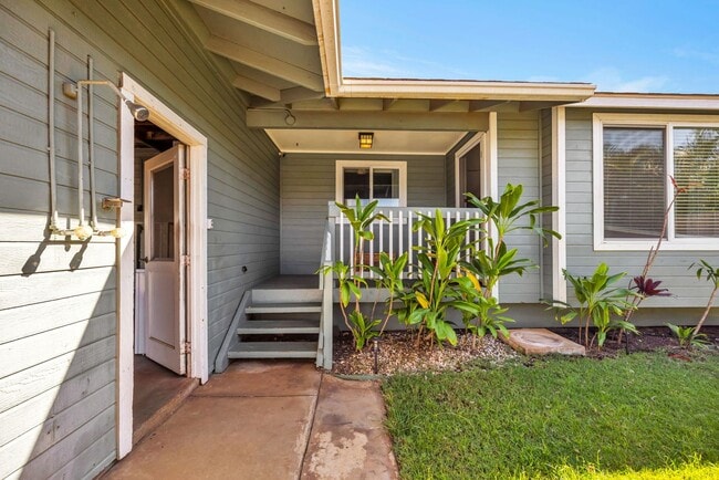 Building Photo - 305 Uala Pl