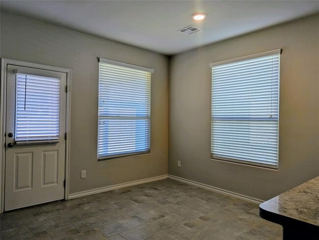 Building Photo - 13733 The Brook Blvd