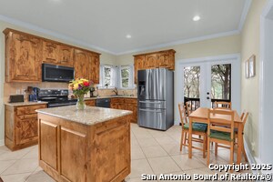 Building Photo - 548 Winding View