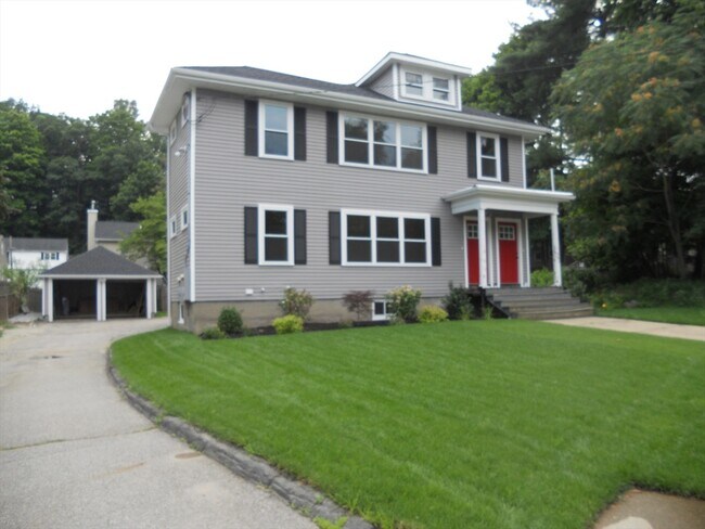 Building Photo - 160 Weston St