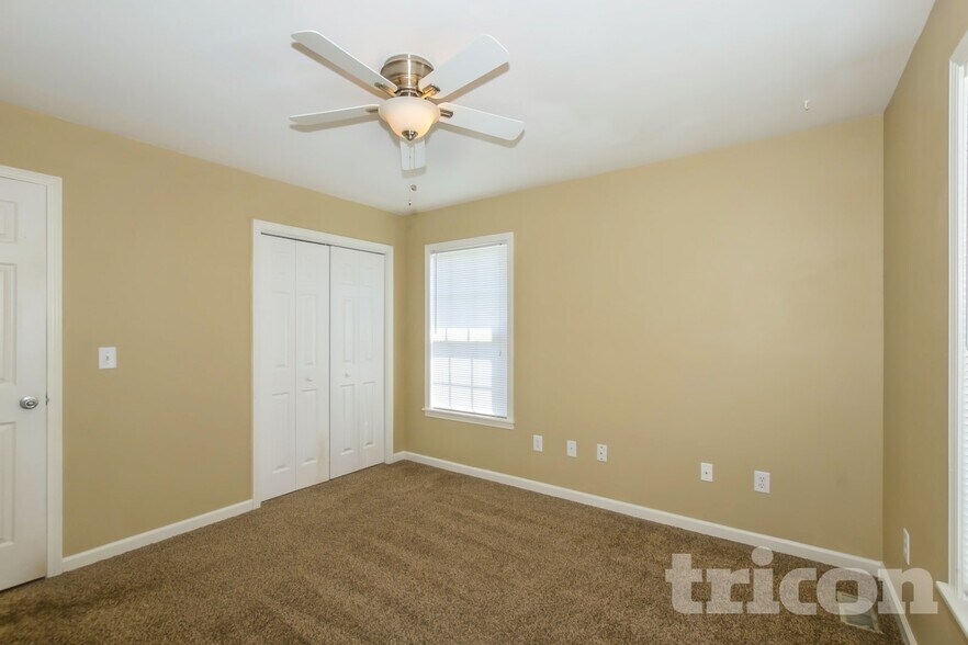 Building Photo - 125 St Andrews Pl Dr