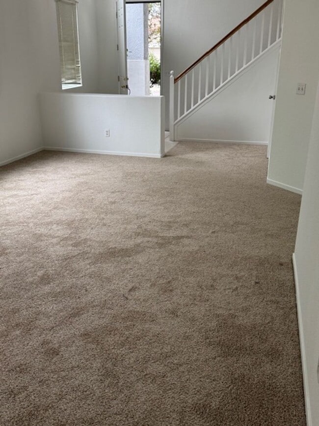 Building Photo - Spacious 4 Bed / 3 Bath Two-Story Home for Rent – Citrus Heights, CA