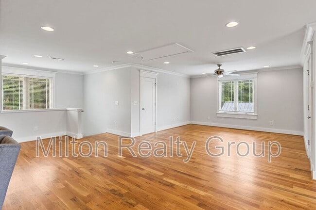 Building Photo - 3185 US-421