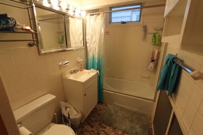 Building Photo - 3.0 bedroom in Cambridge Massachusetts 02139