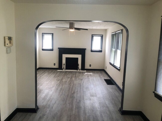 Building Photo - 3 Bedroom Canton Home