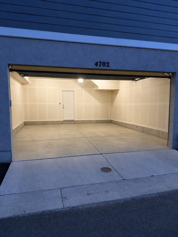 Building Photo - 4702 W Talavera Wy