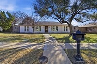 Building Photo - 2504 Northcrest Dr