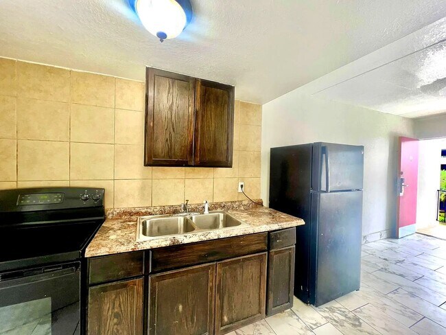Building Photo - 2200 S Ocean Blvd