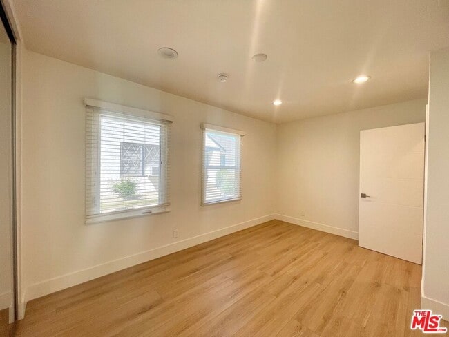 Building Photo - 4441 Tujunga Ave