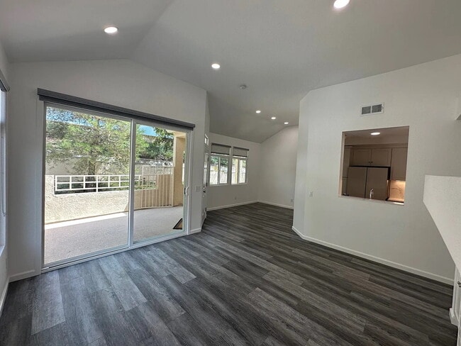 Building Photo - 3100 Puesta Del Sol Ct