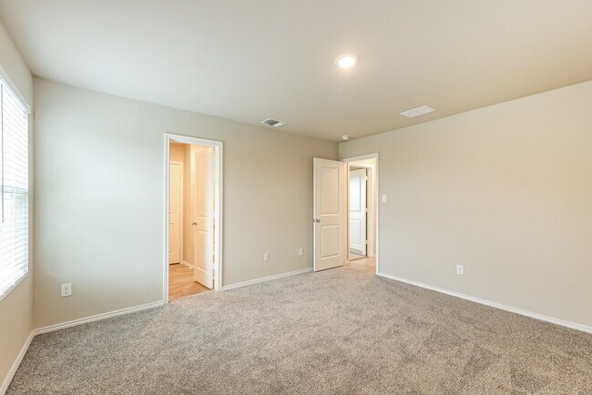 Building Photo - 5606 Basilica Pl