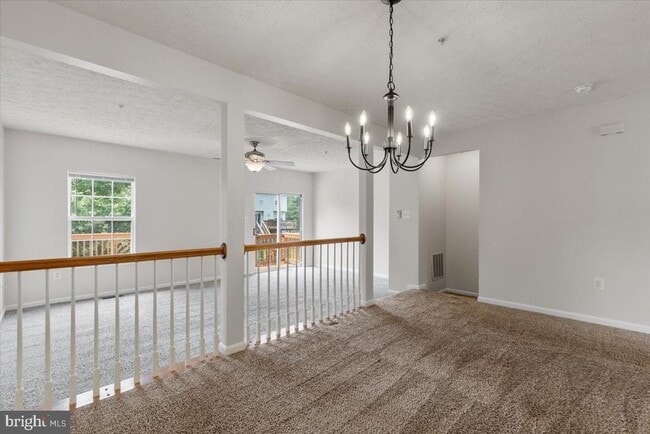 Building Photo - 2562 Woodland Pl