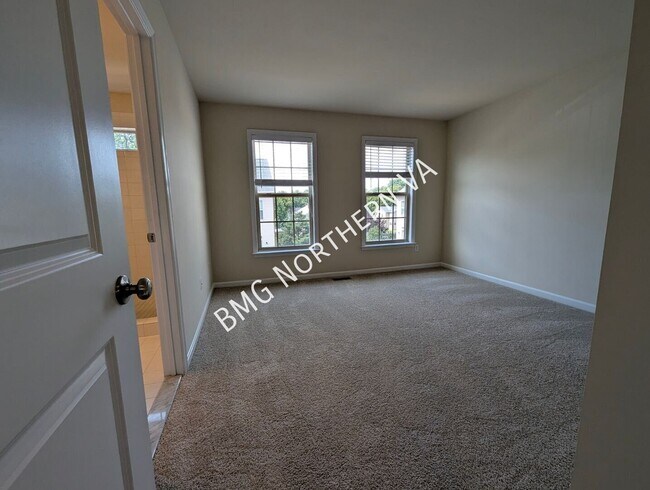 Building Photo - 9220 Prescott Ave