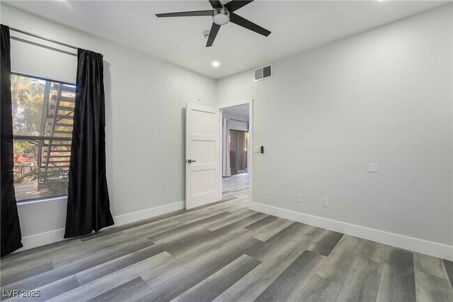 Building Photo - 45 Maleena Mesa St