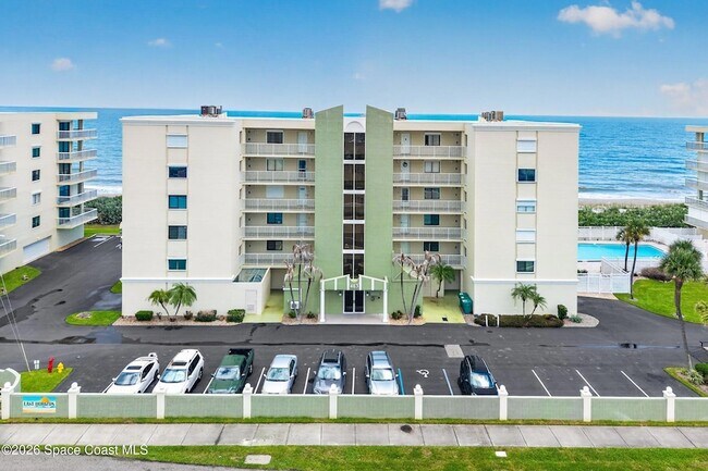 Building Photo - 403 Jimmy Buffett Mem Hwy