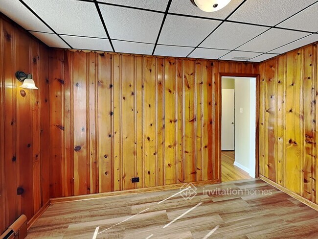 Building Photo - 3461 N Osceola Ave