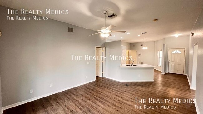 Building Photo - 116 S Normandale Ave