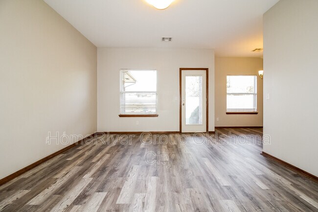 Building Photo - 4009 Western Heights Ave