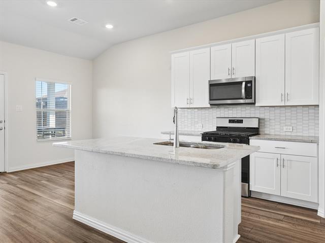 Building Photo - 10529 Tuxinaw Trl