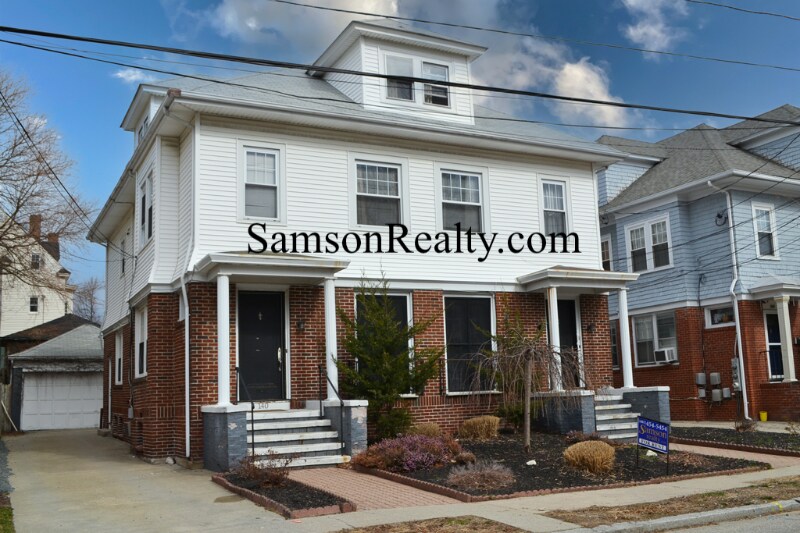 Building Photo - 142 Elton St