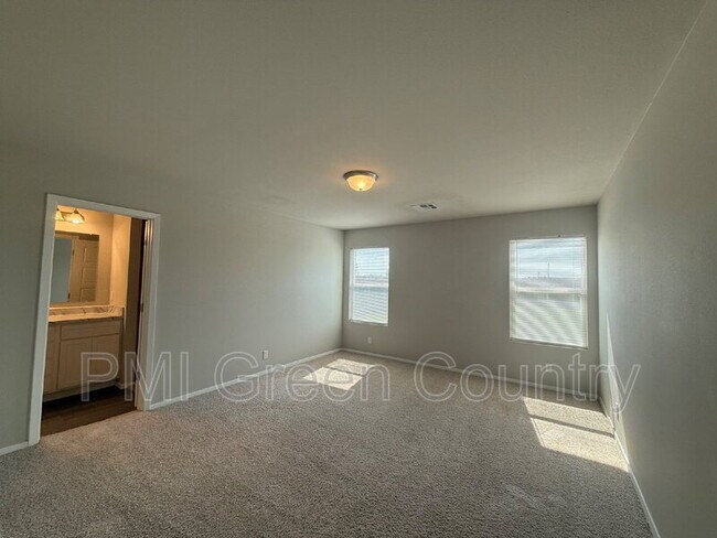 Building Photo - 16124 S 83rd E Ave