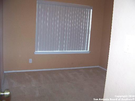 Building Photo - Just Reduced...Convenient floorpan and loc...