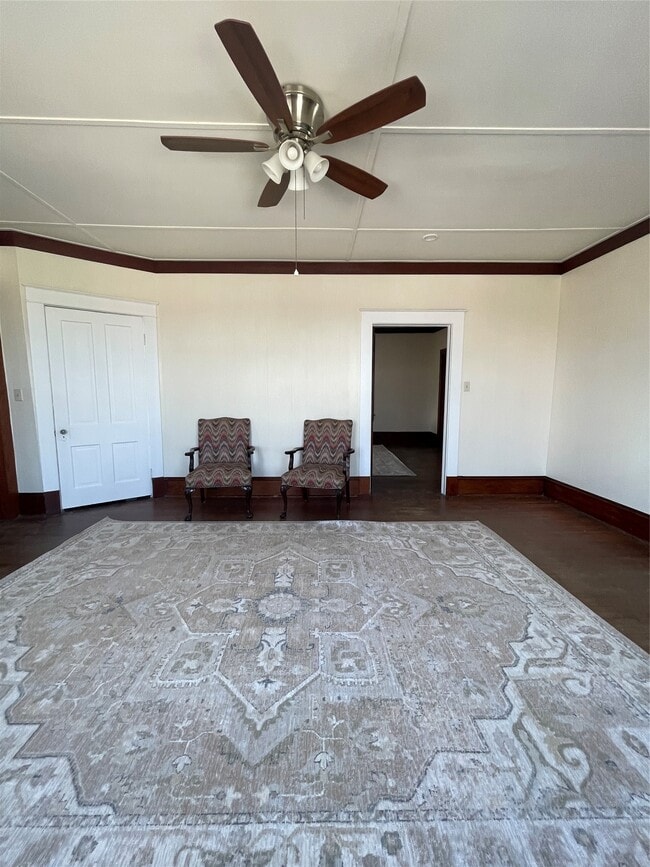 Building Photo - 1402 Winnie St