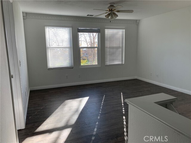 Building Photo - 16711 Escalon Dr