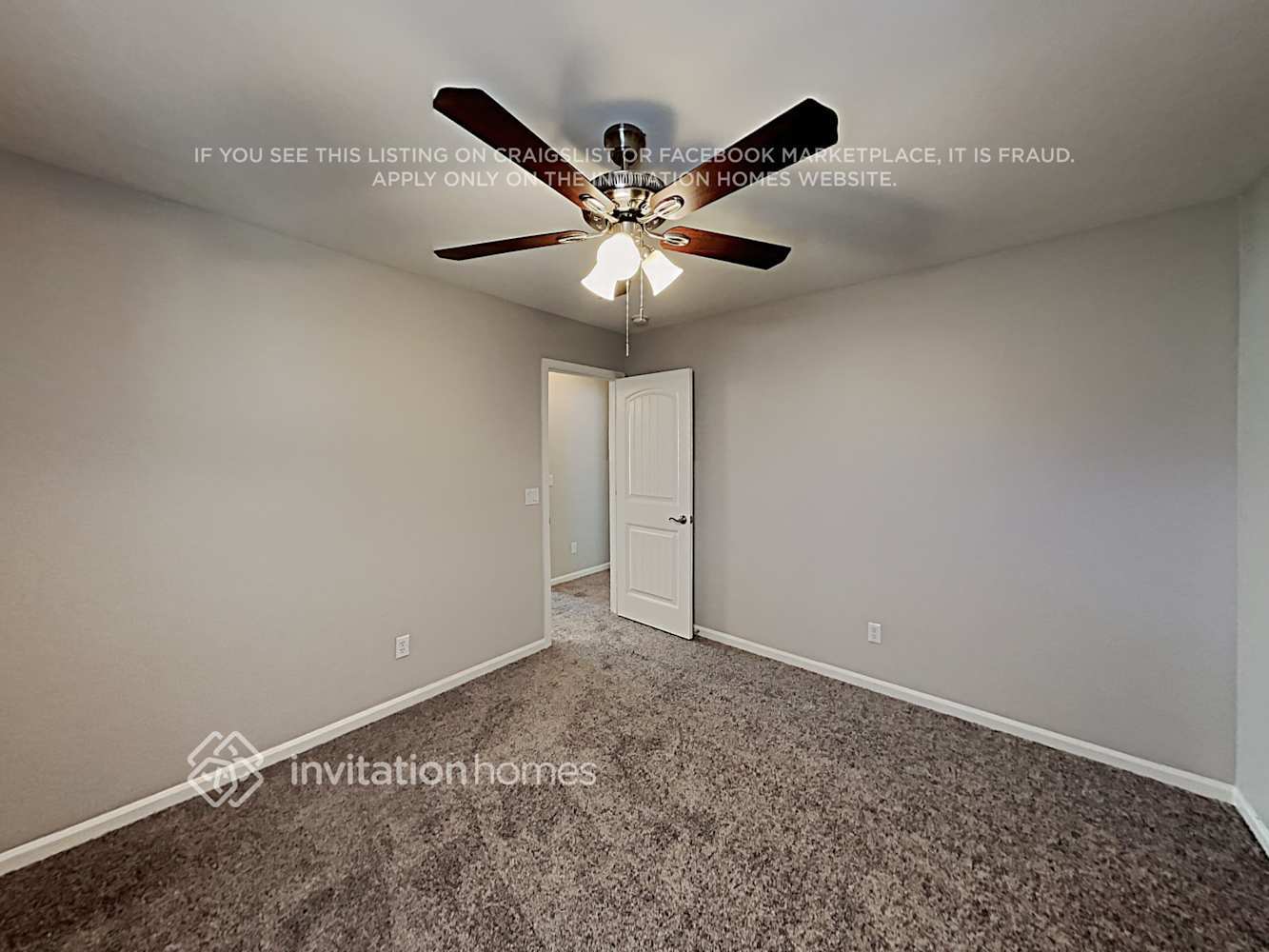 Building Photo - 1403 S Moccasin Trail