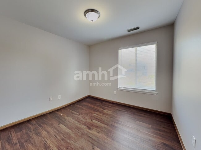 Building Photo - 21827 W Judith Ct