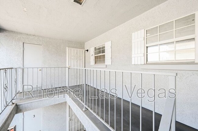 Building Photo - 3823 S Maryland Pkwy