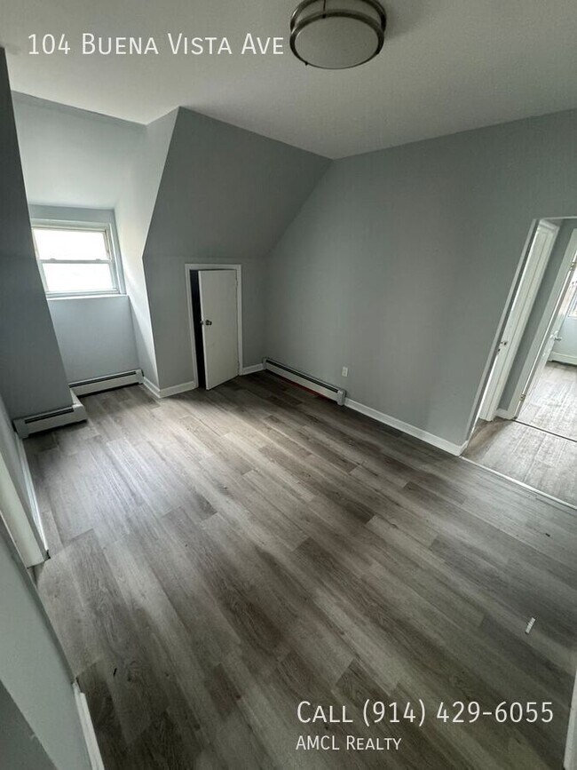 Building Photo - 104 Buena Vista Ave