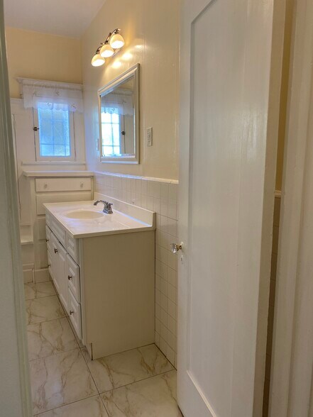 Building Photo - 301 Grand Ave