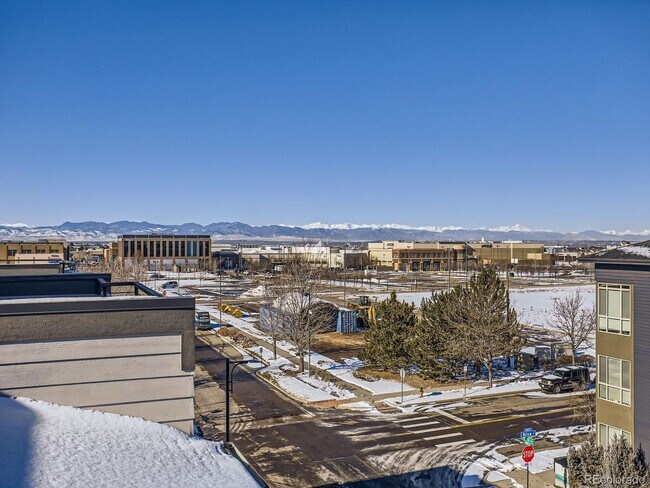 Building Photo - 2 bedroom townhome in Northfield Central Park Denver.