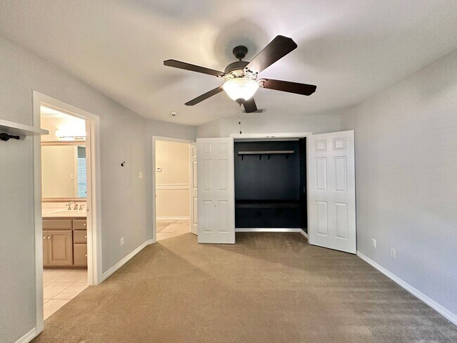 Building Photo - Stunning Home in the Heart of Tyler! 3bd 2...