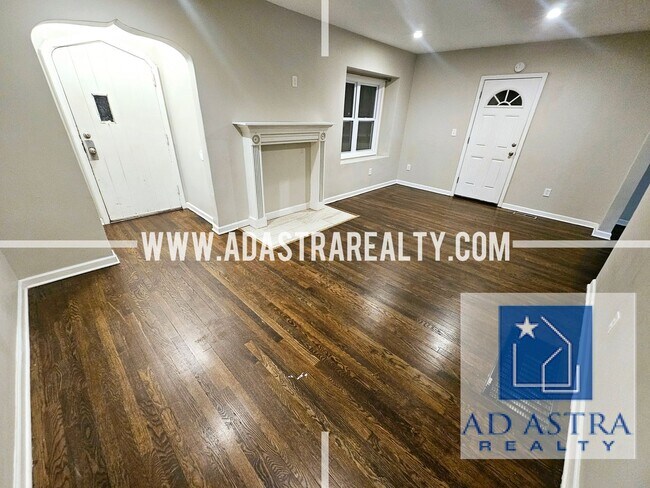 Building Photo - Beautiful 3 Bed 2 Bath Brick Home in KCMO!...