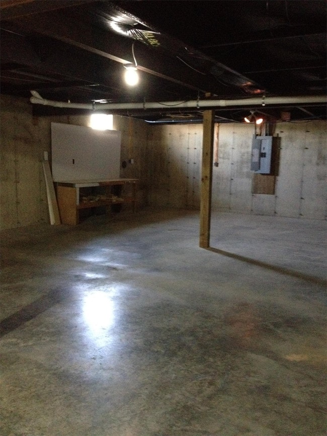 Building Photo - 6512 14 1/2 Mile Rd