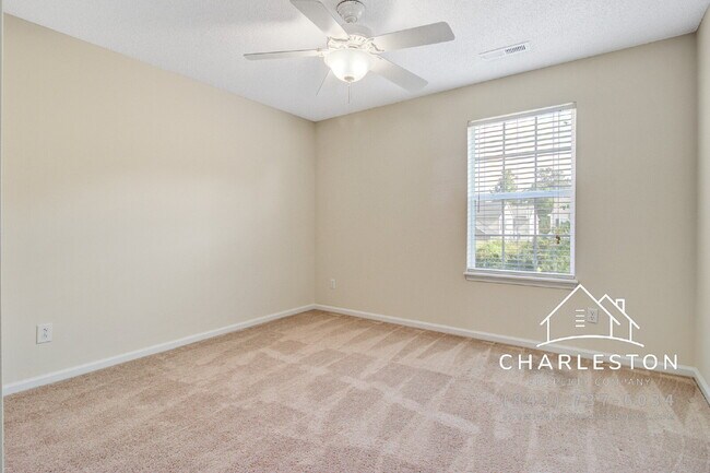 Building Photo - 5135 Ballantine Dr