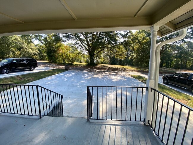 Building Photo - Remodeled 1/1 located in Shelby, NC