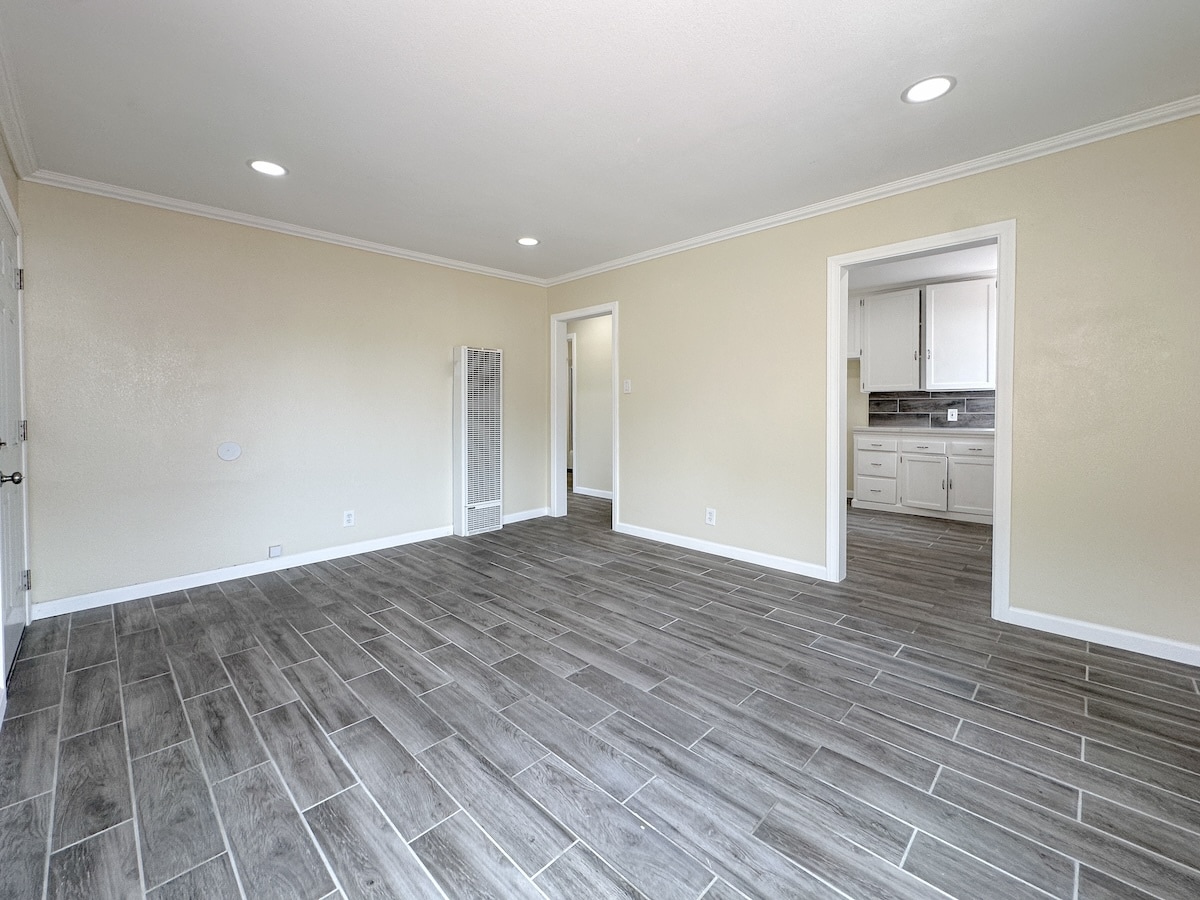 Building Photo - 4520 Marine Ave